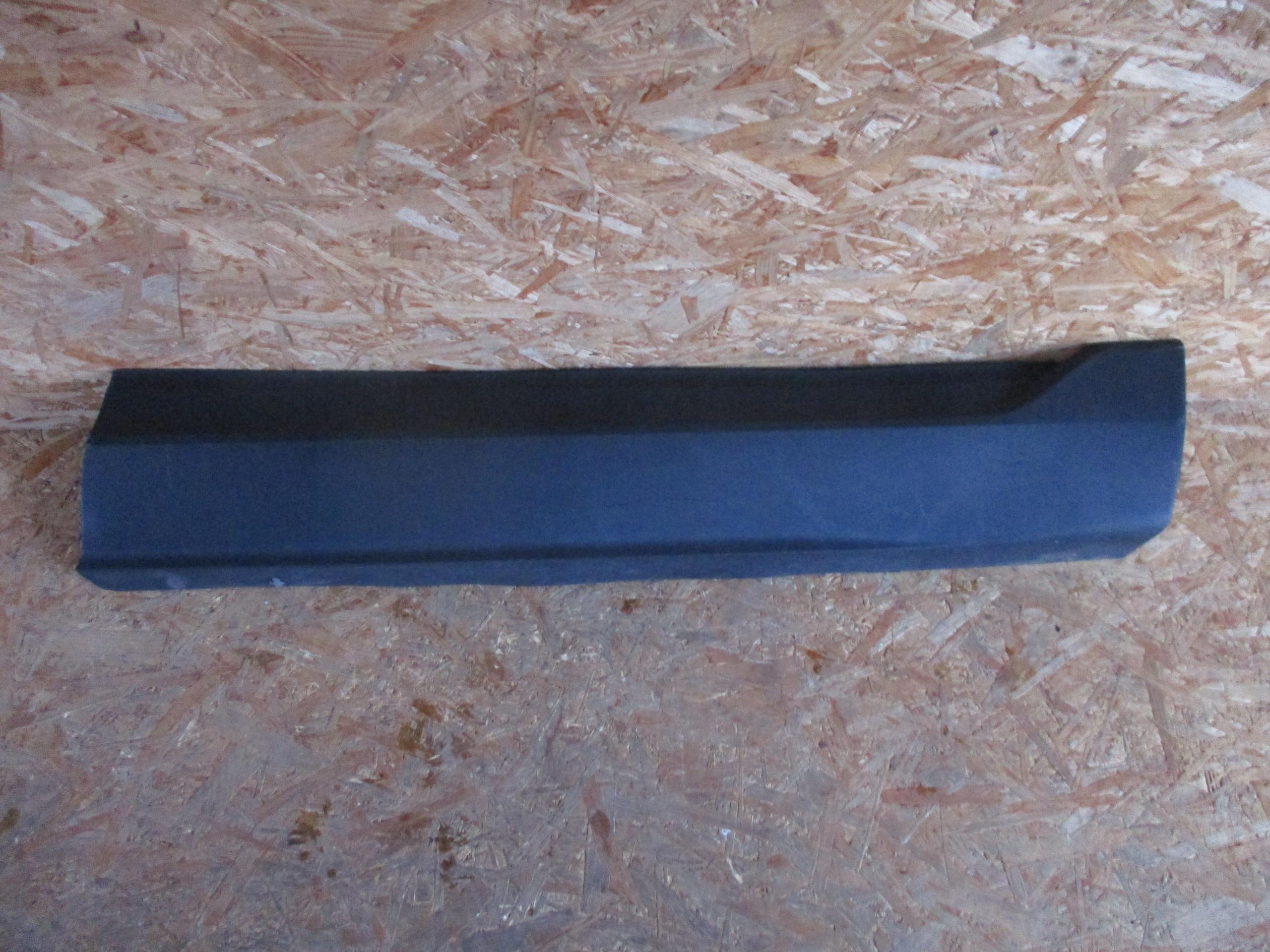 FT4B-R20306 - МОЛДИНГ ПРАВОЙ ПЕРЕДНЕЙ ДВЕРИ FORD EDGE