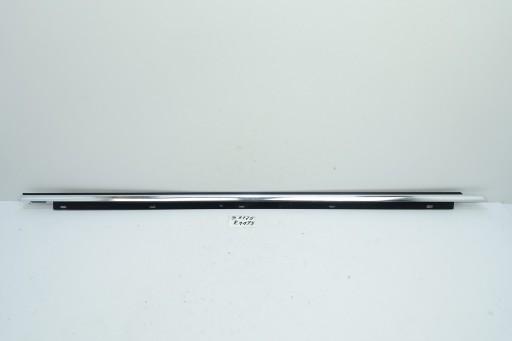 Молдинг правої передньої двері AUDI A6 C6 4F0 4F0853284G