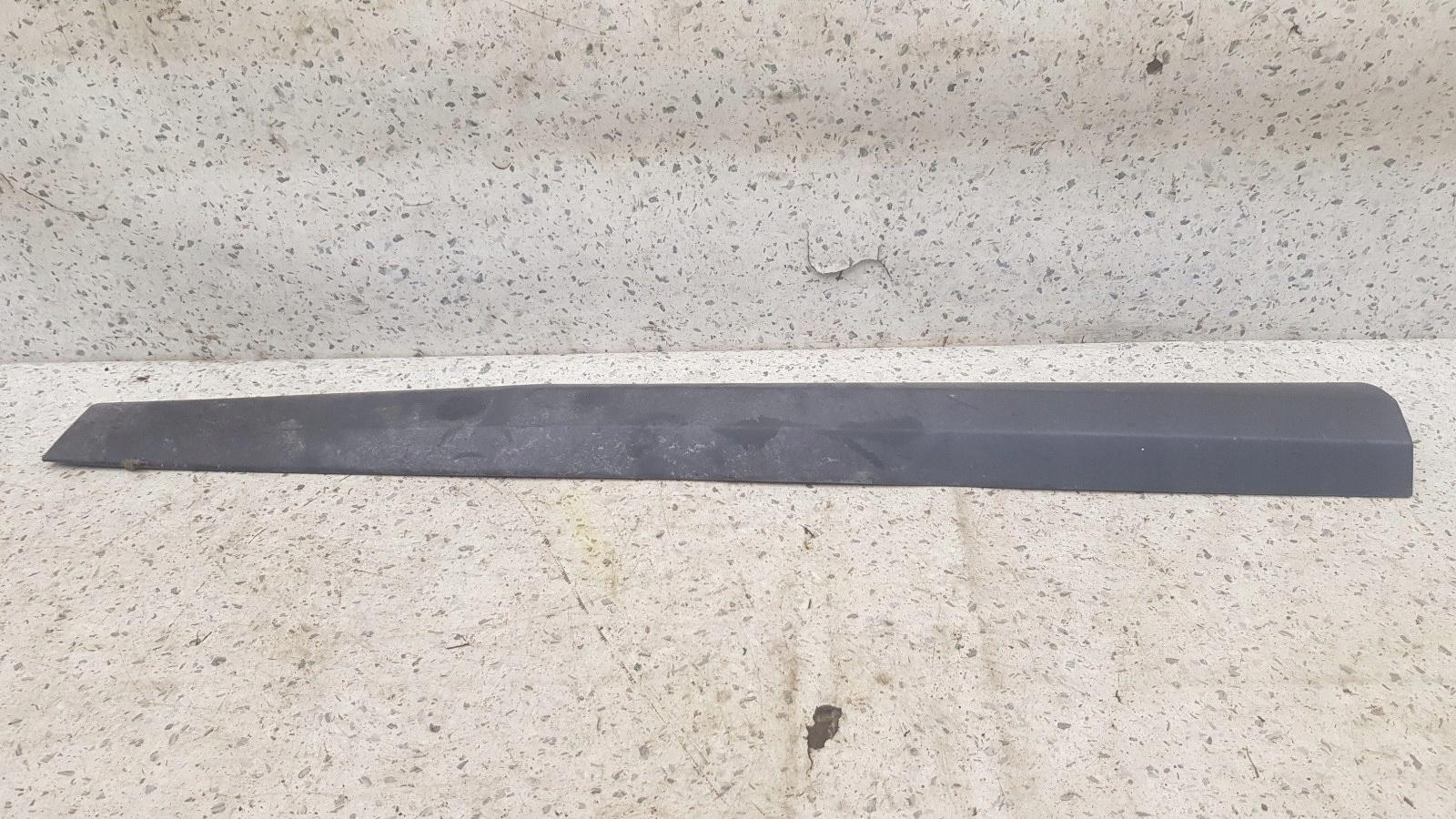 МОЛДИНГ ПРАВОЙ ПЕРЕДНЕЙ ДВЕРИ RENAULT MEGANE III