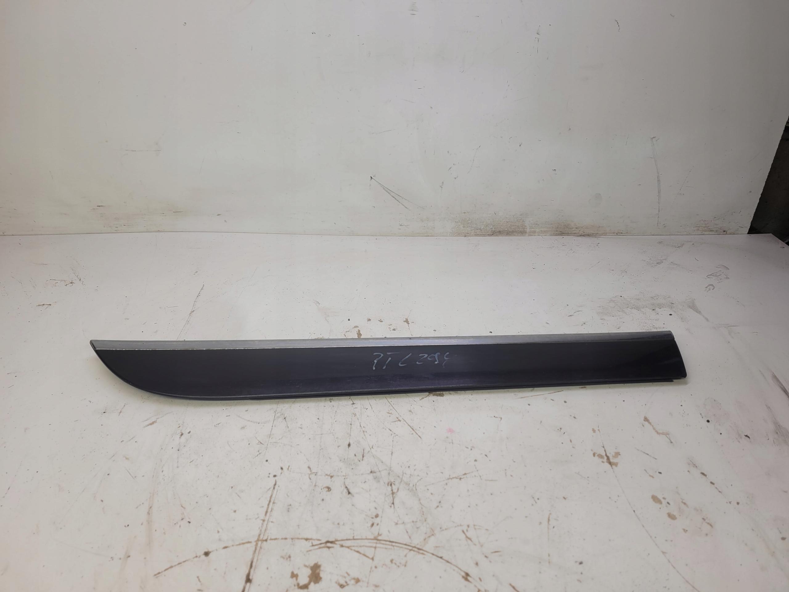 Молдинг двери правый задний AUDI A6 C6 LIFT LZ9Y