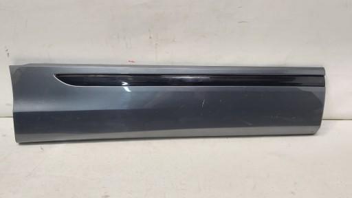 Молдинг двері правий задній AUDI Q8 4m8853969