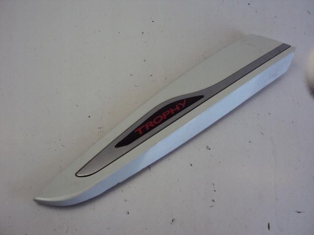 МОЛДИНГ ПРАВОЙ ЗАДНЕЙ ДВЕРИ RENAULT CLIO 4 TROPHY