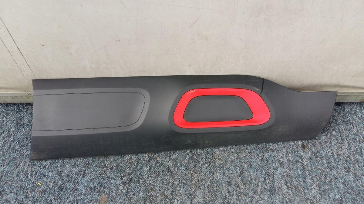 9820076577 - Планка передньої правої двері CITROEN C5 AIRCROSS