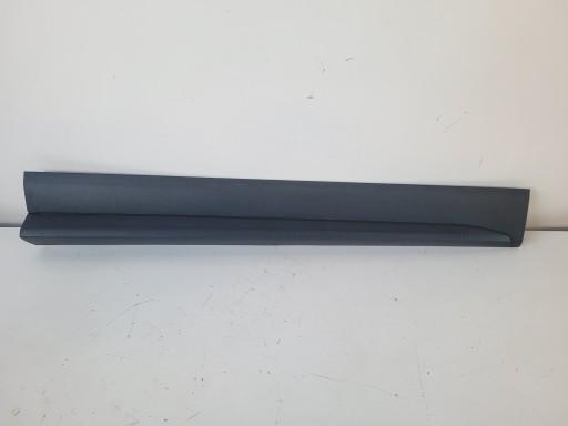 Молдинг передньої правої двері AUDI Q5 80a853960