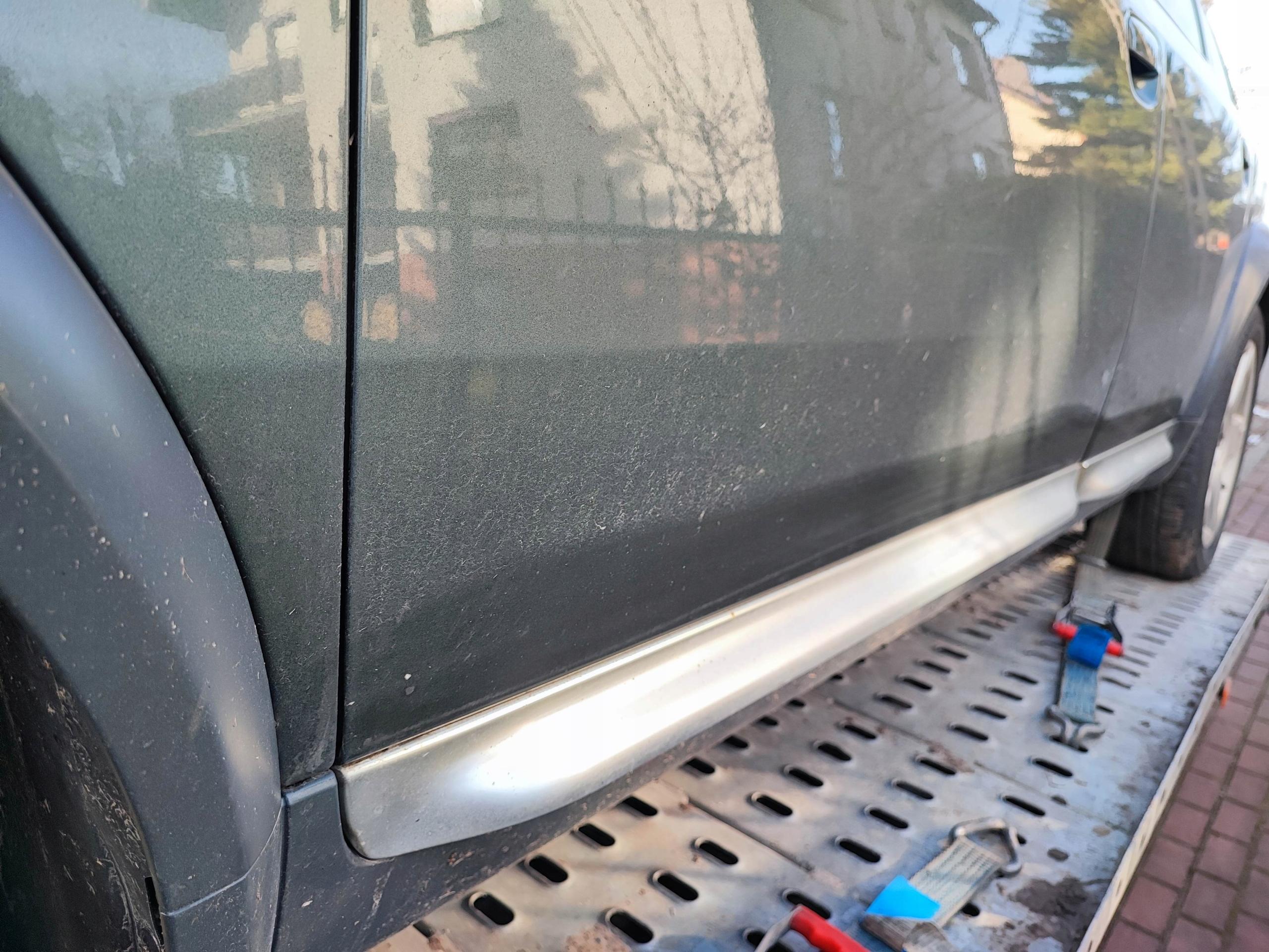 Молдинг молдинги боковой двери AUDI A6 C5 ALLROAD