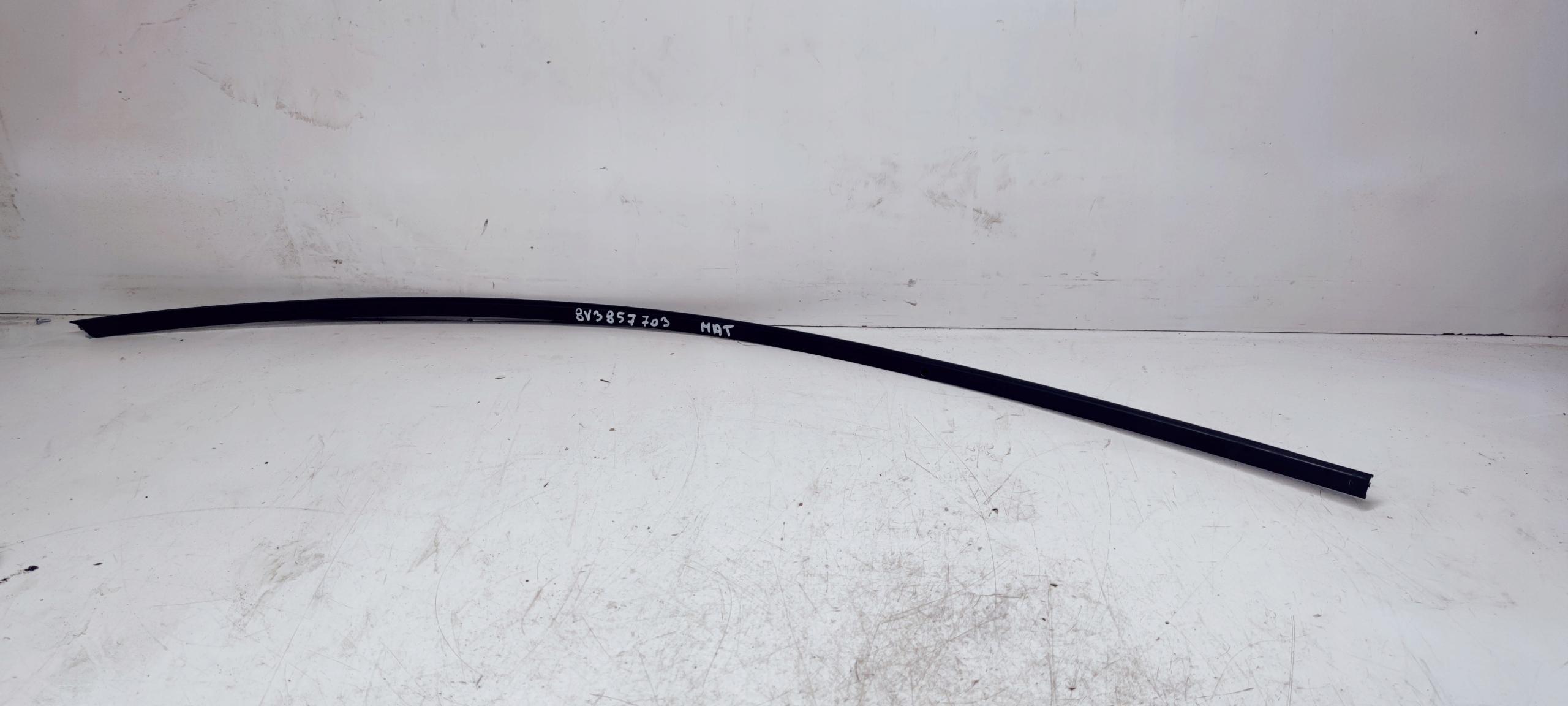 Килимок лівий AUDI A3 8V 8V3857703