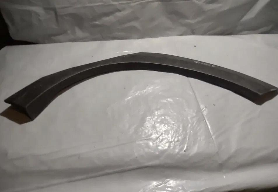 9817491477 - НАКЛАДКА НА КРИЛО PEUGEOT 2008 ЛІВА ЗАДНЯ