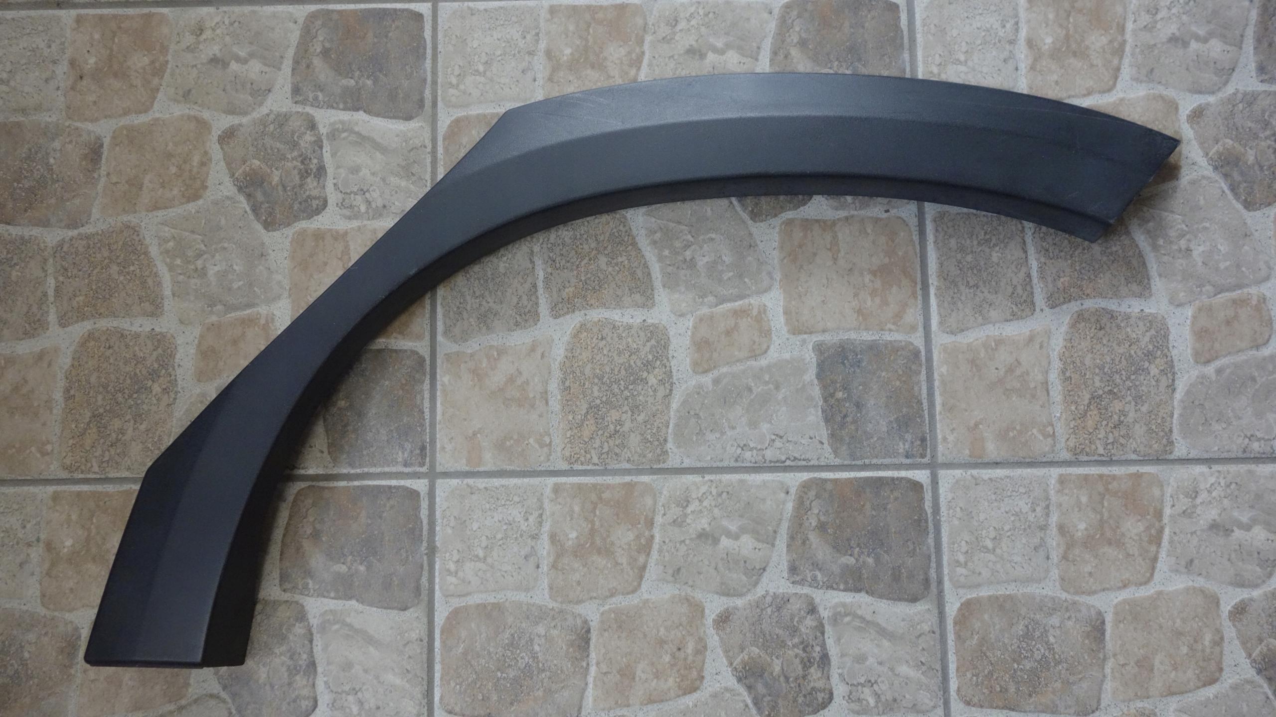 НАКЛАДКА НА КРИЛО ЗАДНЯ ЛІВА PEUGEOT 2008 9817491477