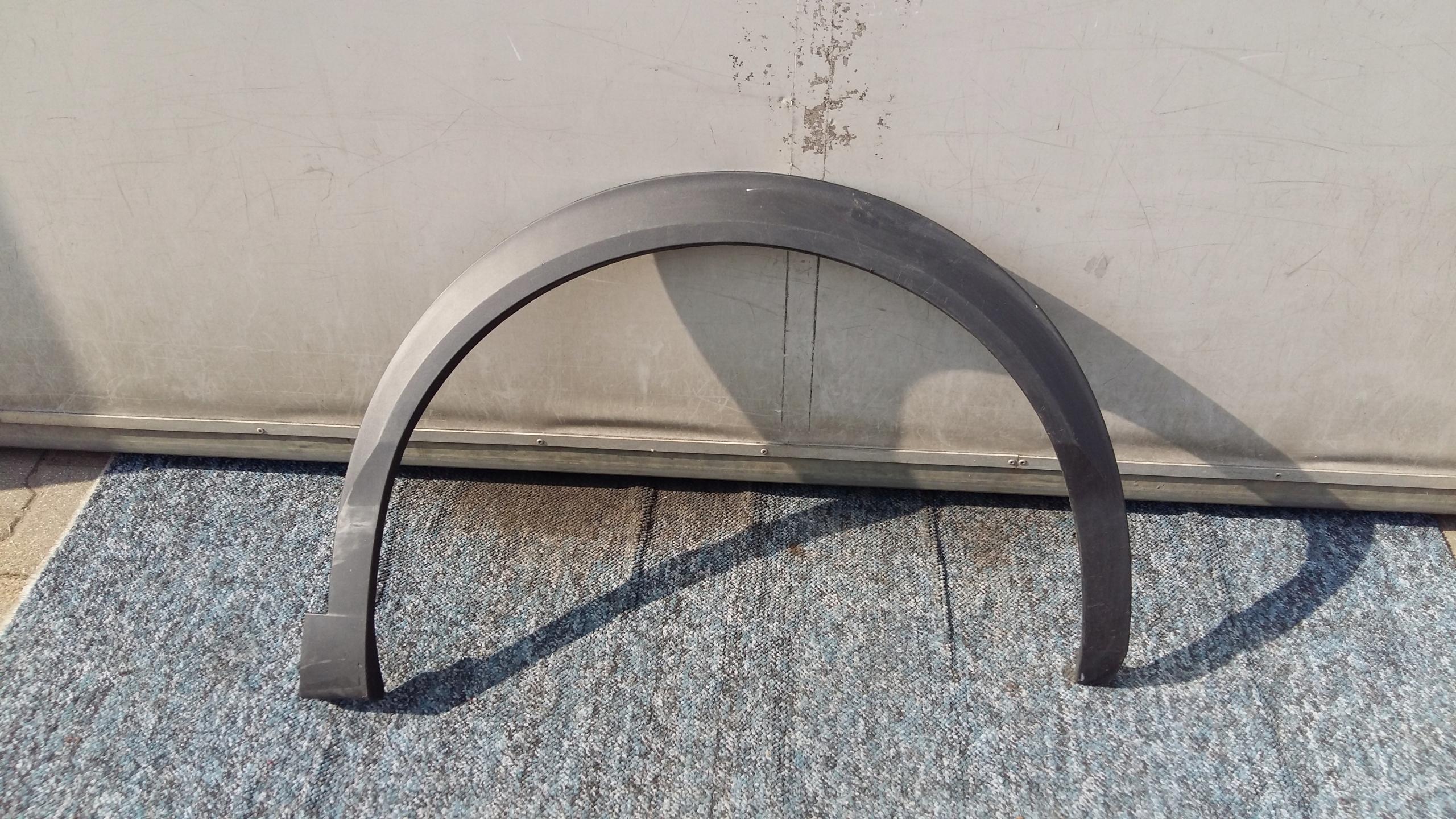 9825736680 - НАКЛАДКА НА КРЫЛО PEUGEOT 2008 II 19 ->