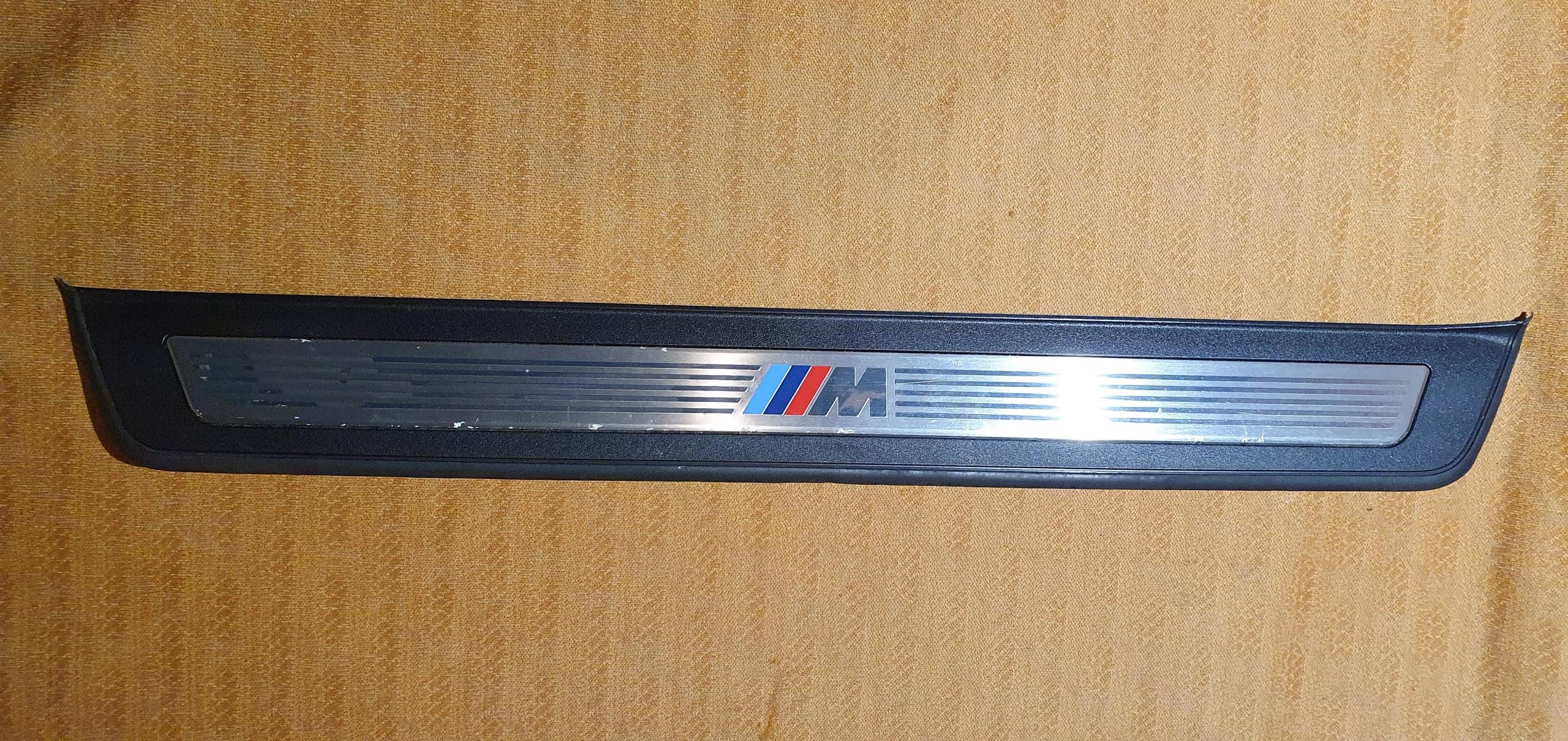 Накладка M-Pack BMW F10 F11 передня права