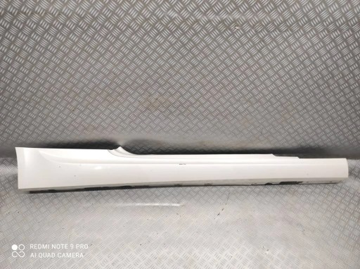 901131857 - Накладка порога ПП порога П BMW 3 E92 E93 цвет белый