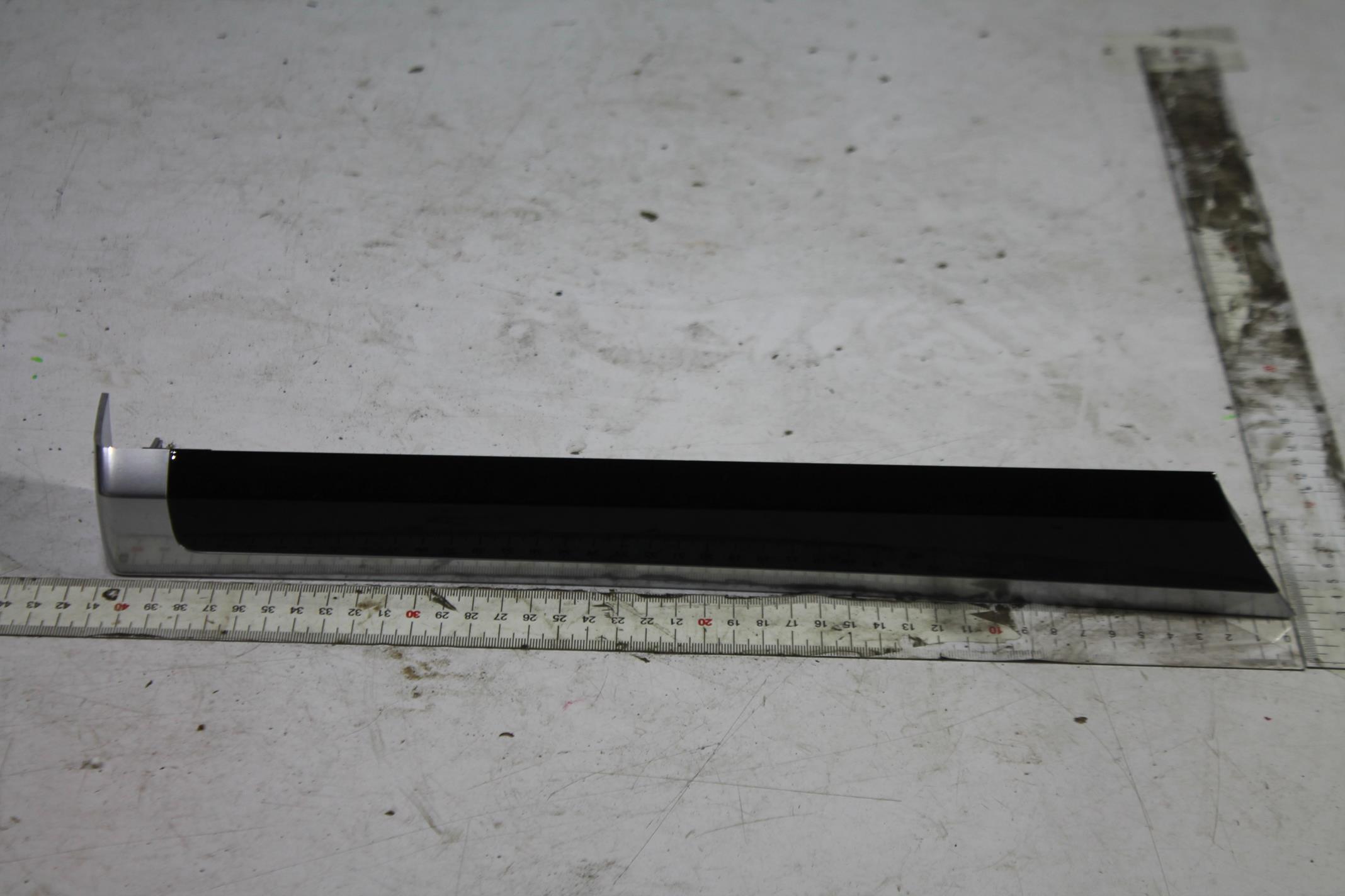 ДЕКОРАТИВНА ПЛАНКА ДВЕРІ 7P5867420 ЗАДНЯ CAYENNE 7P 10-