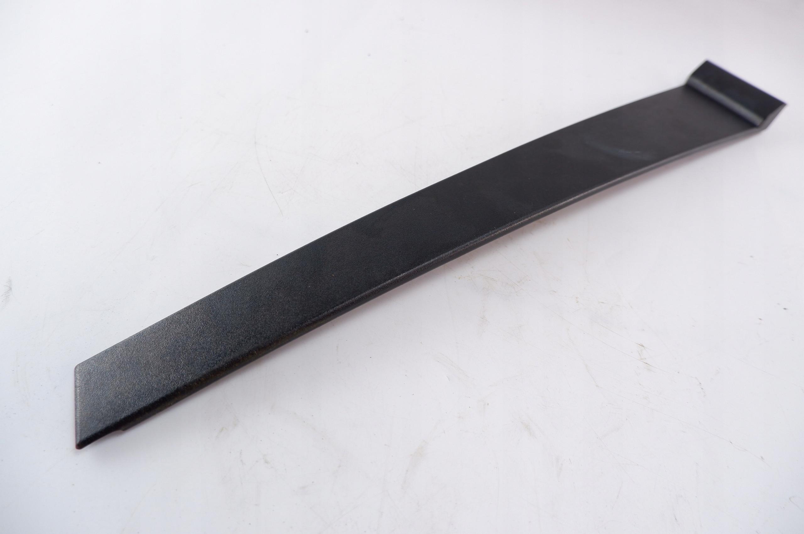 ВЕРТИКАЛЬНАЯ ПОЛОСА ДВЕРИ ПРАВАЯ ЗАДНЯЯ FIESTA MK5 02-05