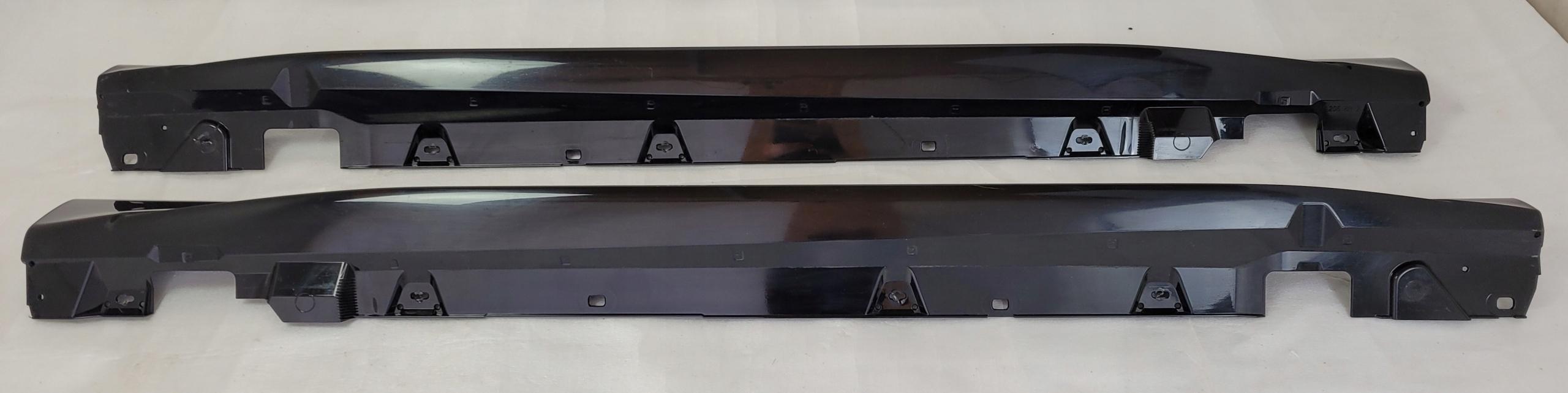 2021- A2066902902 - Молдинг правый левый подоконник MERCEDES C W206 AMG 21-