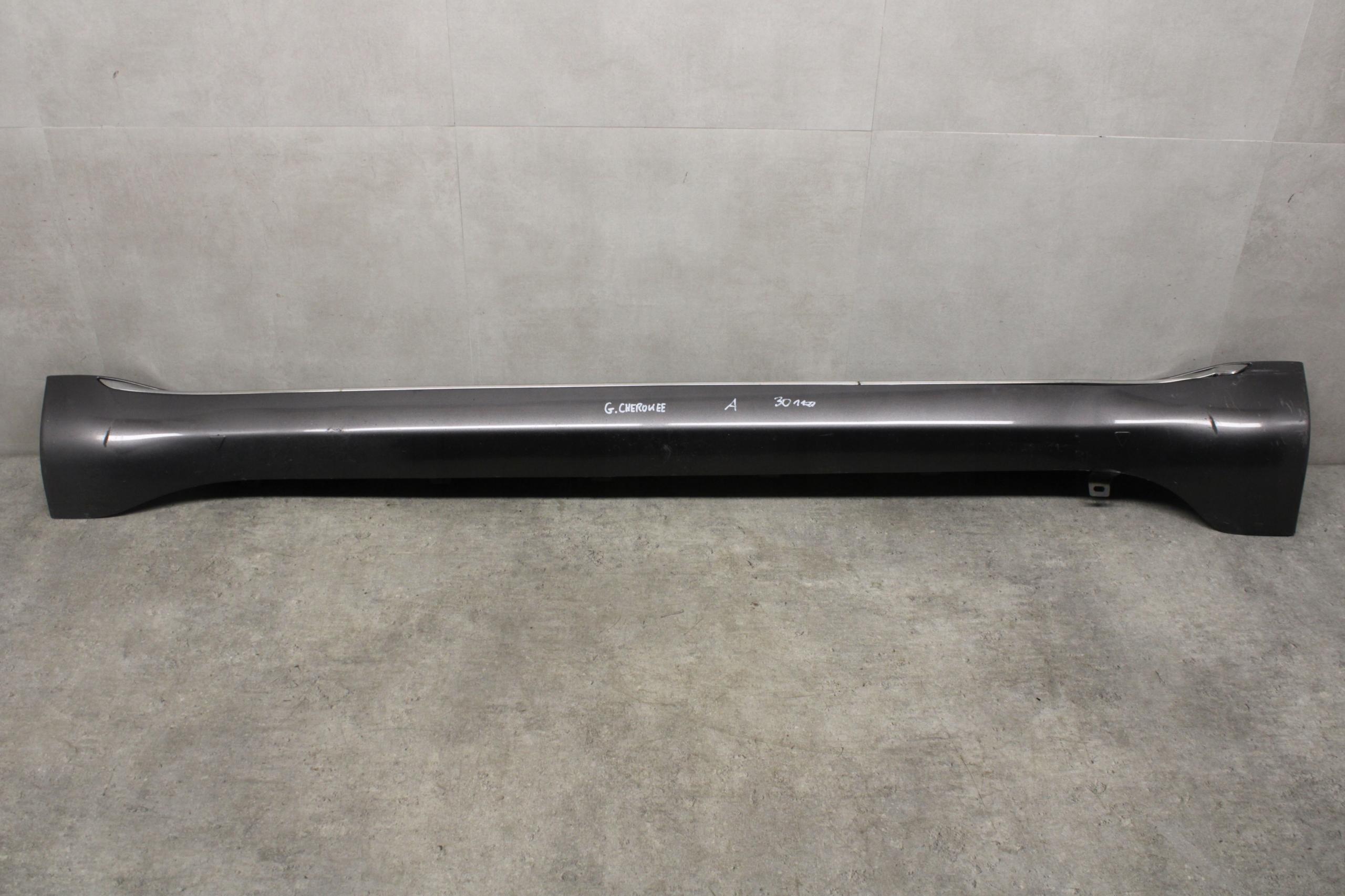 1WC95TRMAA - ПЕДАЛЬ ПОРОГА ЛЕВАЯ JEEP GRAND CHEROKEE WK2