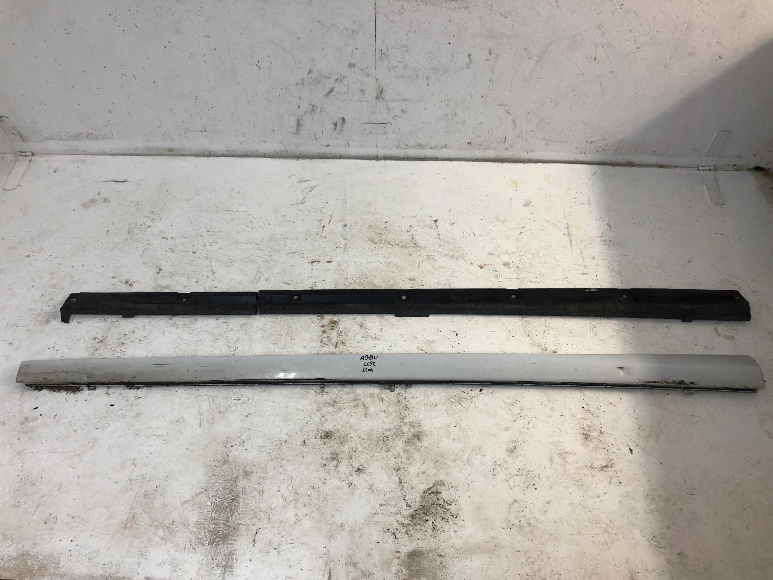 Педаль порога ліва S LINE LS9R A3 8V 3-дверний