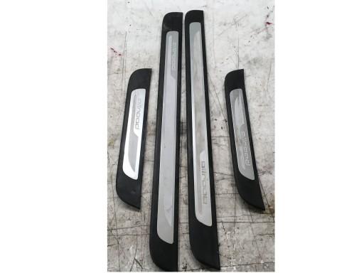 4G0853376K - Накладка на поріг Audi A6 C7 ALLROAD