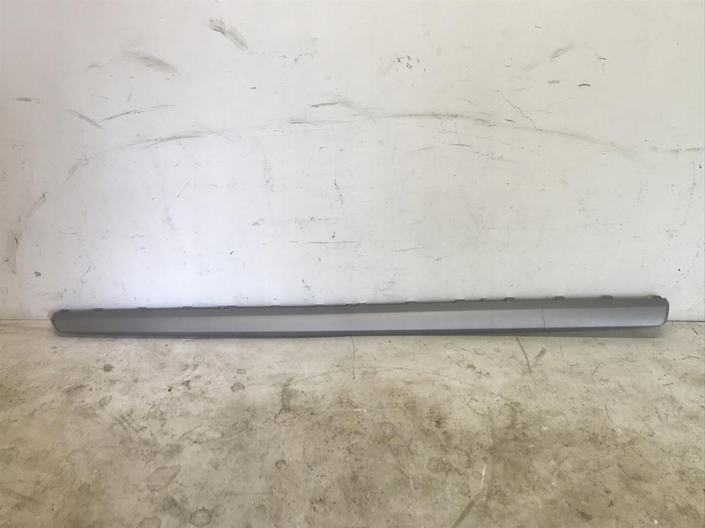 J1BB-200A21-A1 - ПЕДАЛЬ ПОРОГА ПРАВАЯ FORD FIESTA MK8 ACTIVE