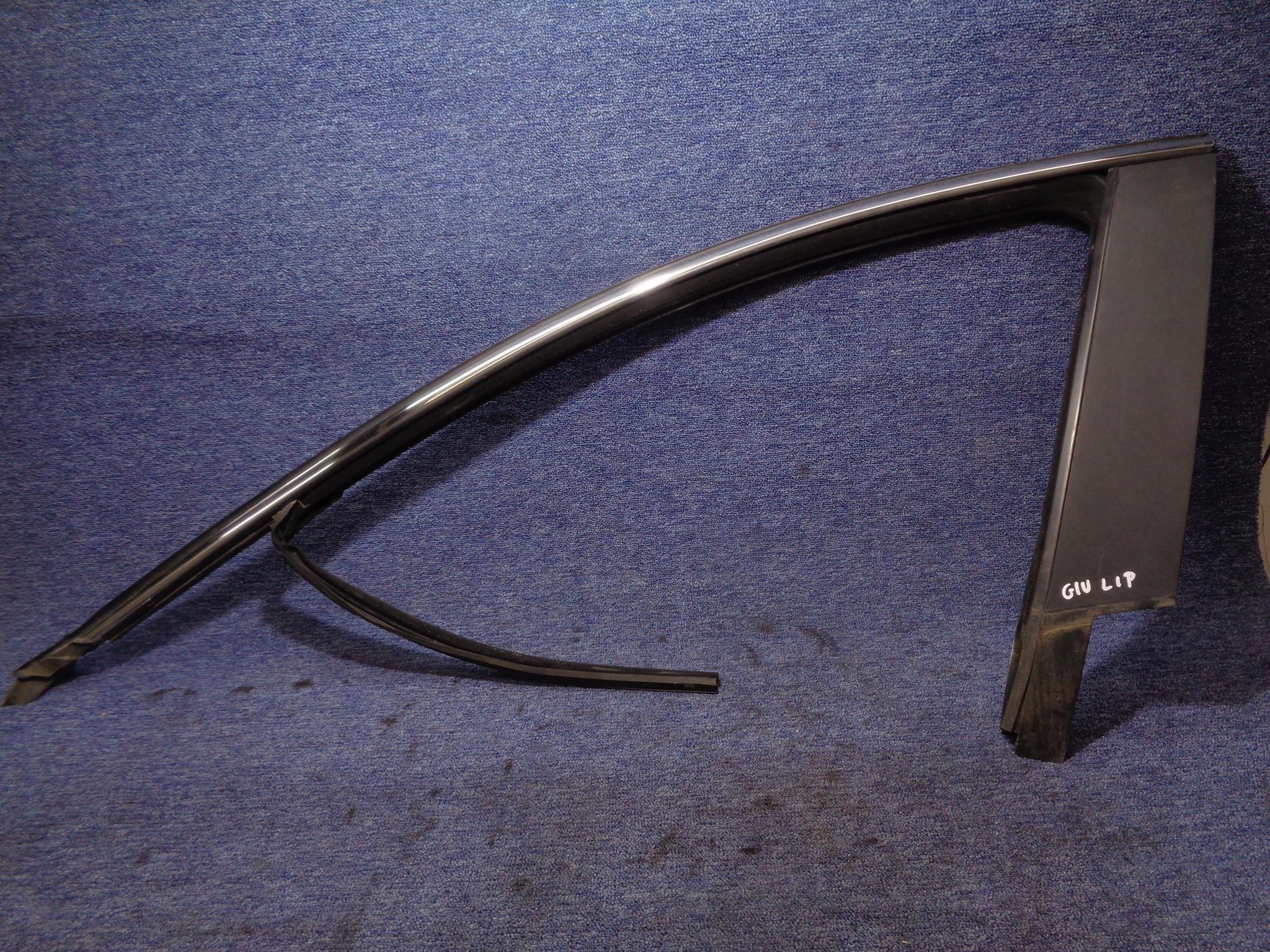 НАКЛАДКА НА ДВЕРНУ РАМУ GIULIETTA ЛІВА ПЕРЕДНЯ ХРОМ