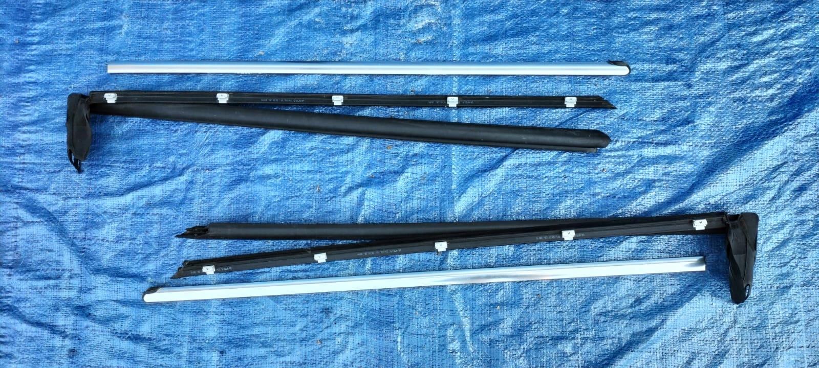 A2166700138 - Задняя хромированная накладка MERCEDES CL W216