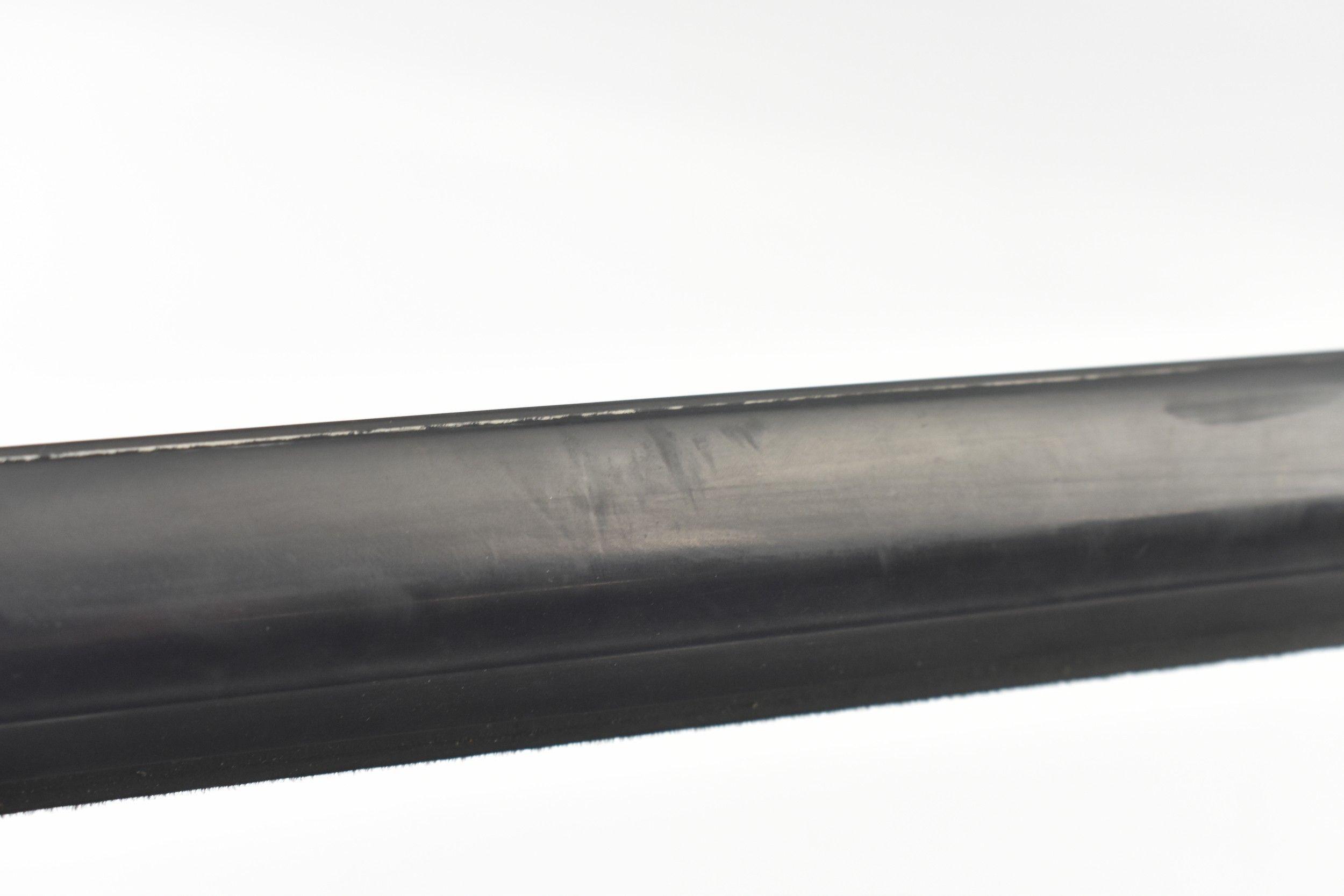 AB39-21201A39-AC - ПЕРЕДНИЙ ЛЕВЫЙ ДВЕРНОЙ СКРЕБОК FORD RANGER IV