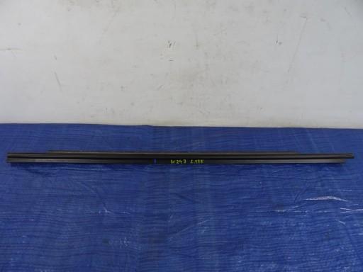 Скребок двери MERCEDES W247 левый задний