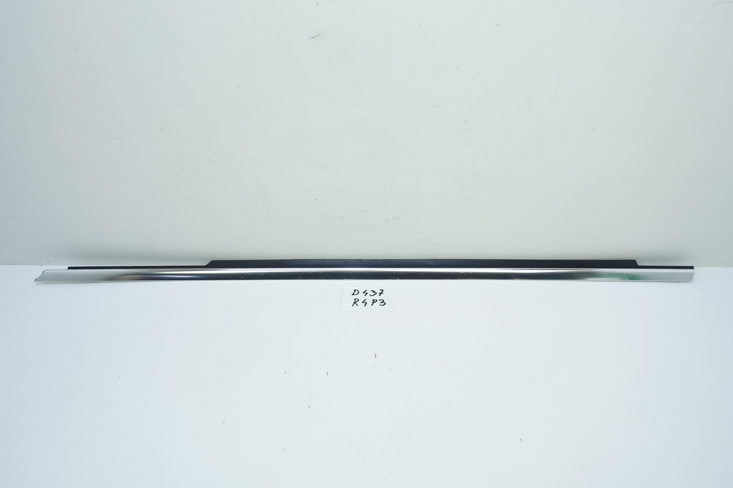 A2047251565 - Передній лівий скребок MERCEDES C W204