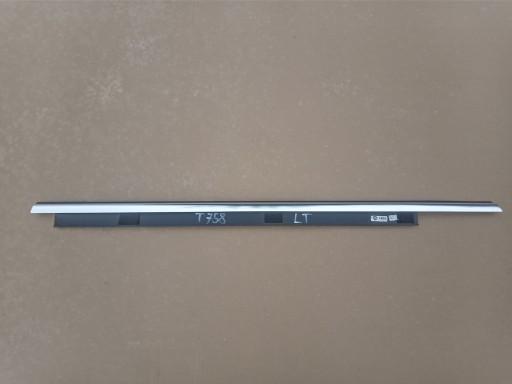 Скребок задній лівий AUDI Q3 8u0853763