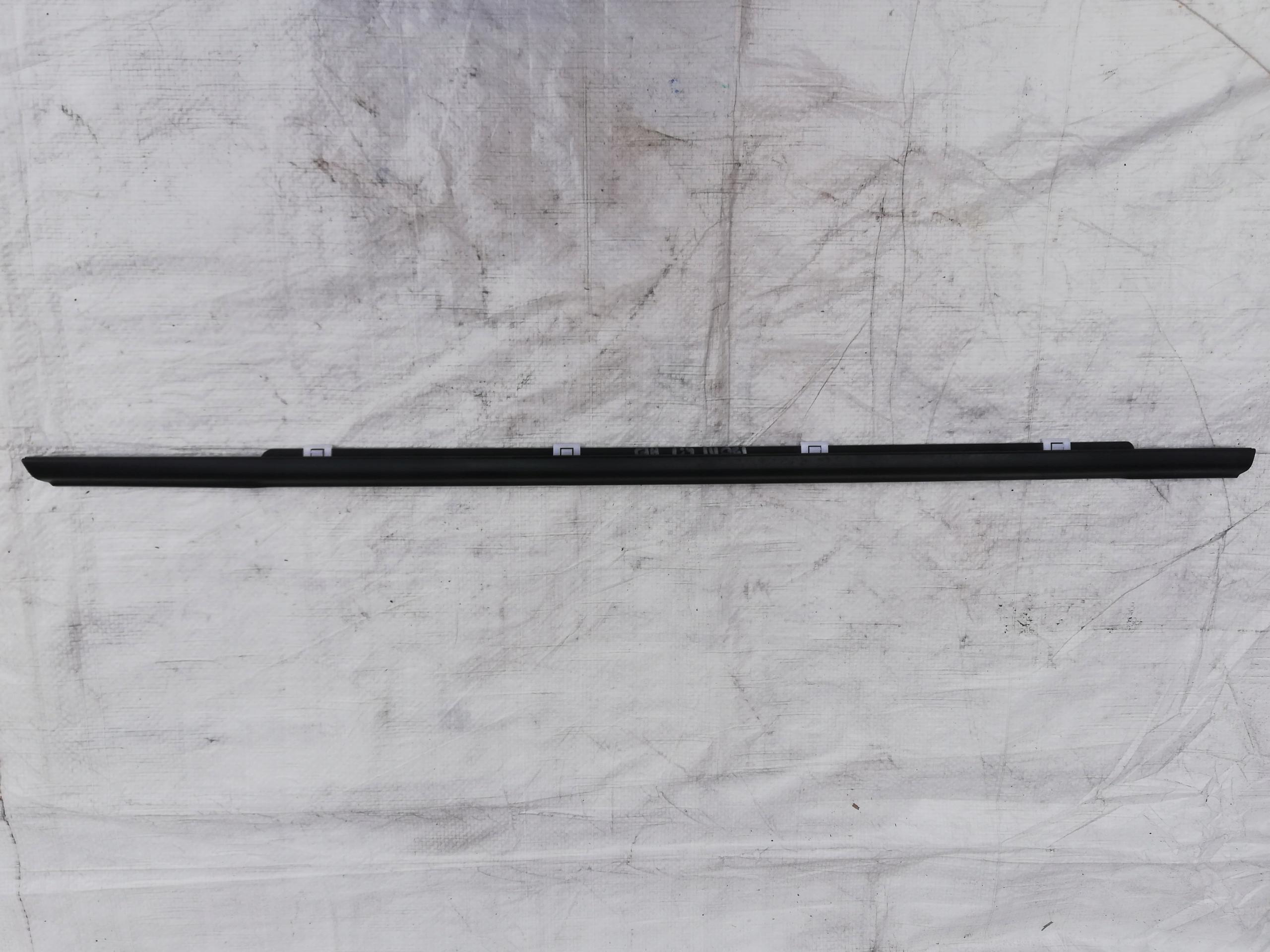 Задний левый скребок HYUNDAI i30 III HB