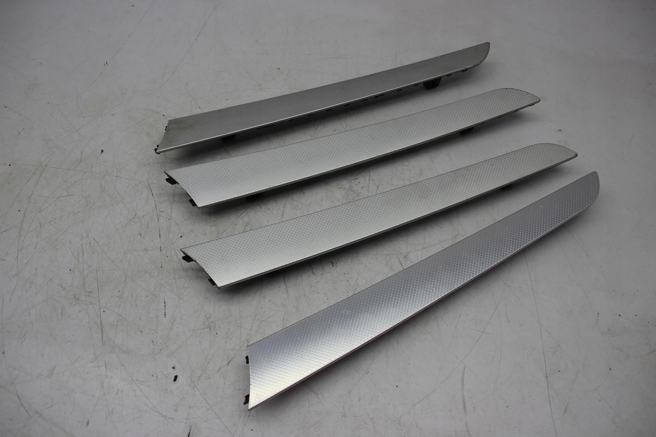 Молдинги двері декори комплект AUDI A4 B8