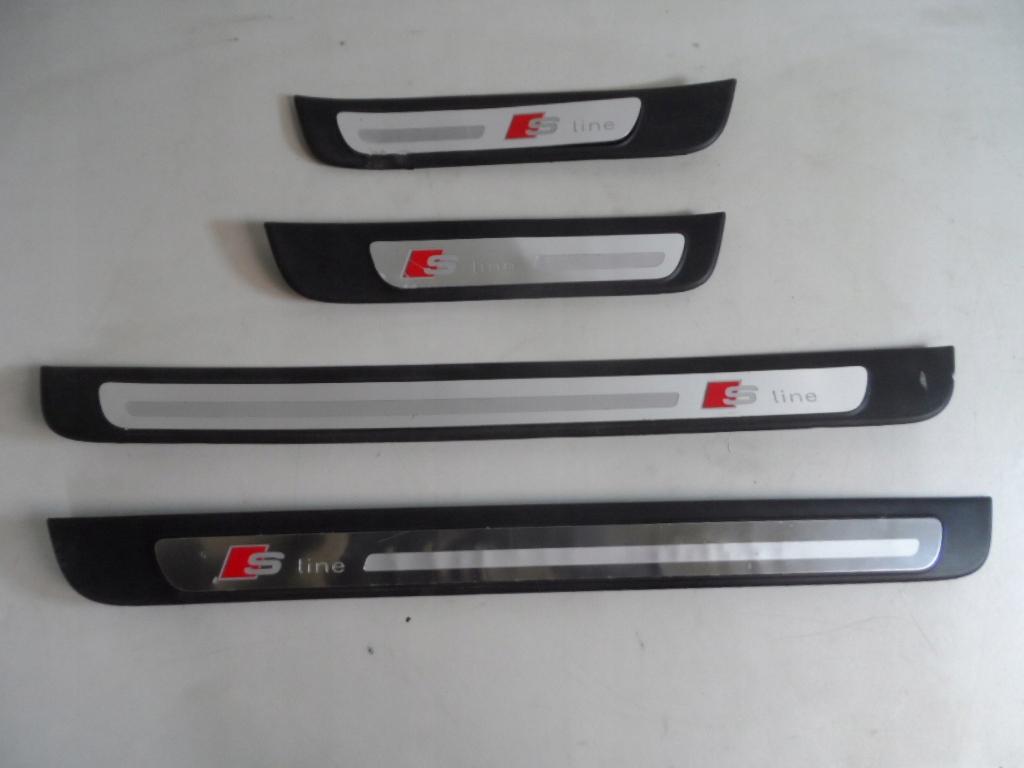 8K0853376B 8K0853375B - Накладки на пороги AUDI A4 B8 QUATTRO S-LINE