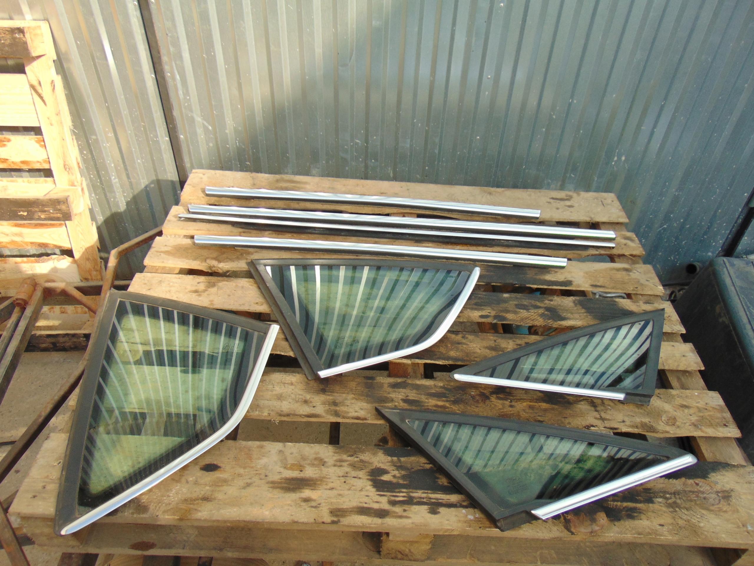 ХРОМИРОВАННЫЙ СКРЕБОК ДЛЯ ЛОБОВОГО СТЕКЛА FORD C-MAX MK2