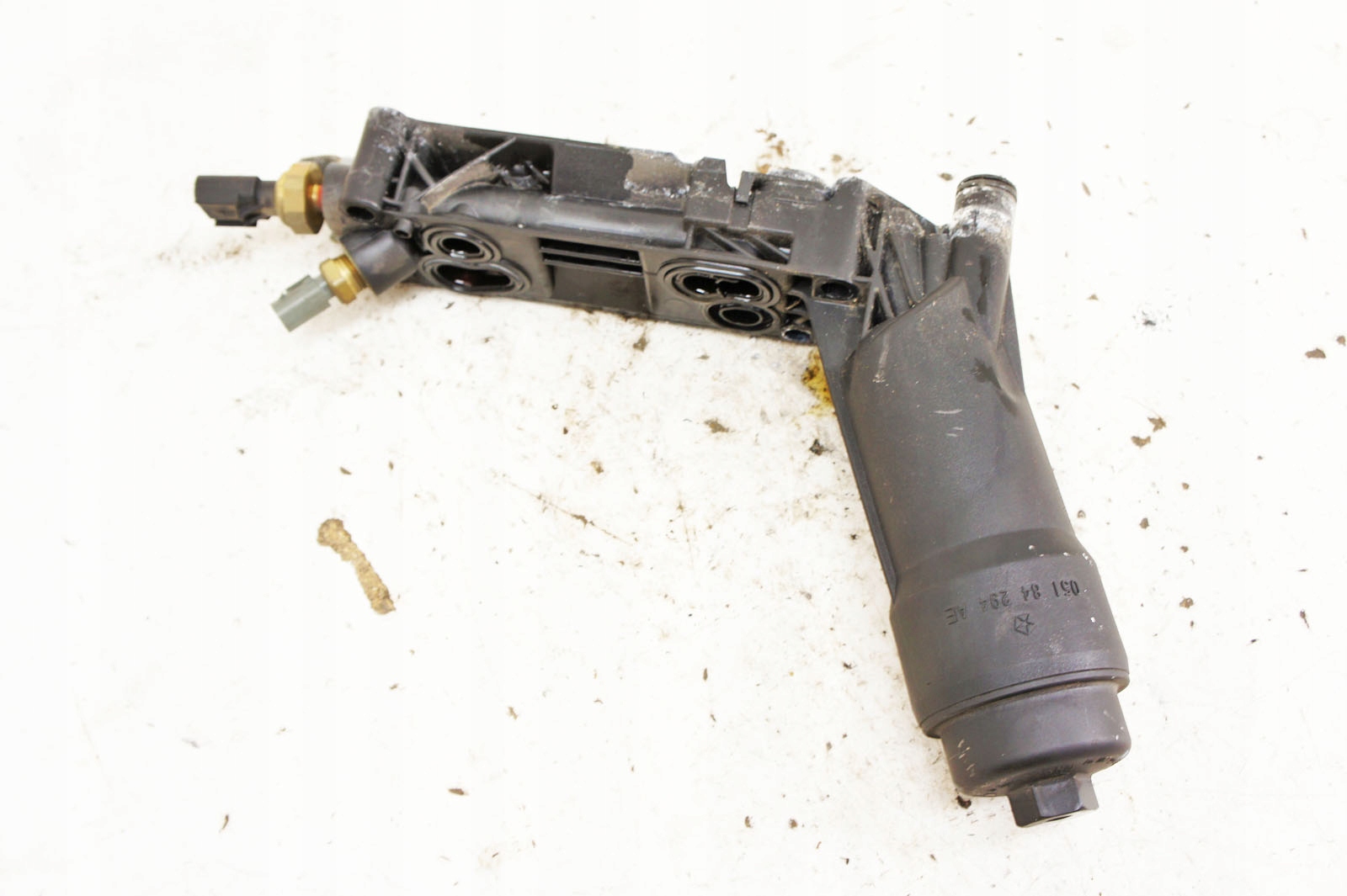 Lq267 Jeep Grand Cherokee WK2 масляний фільтр база