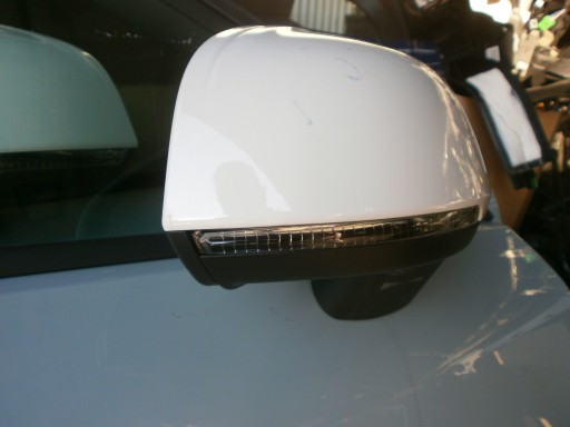 31664376 - Праве дзеркало для volvo xc40 15+1 колір 614 !!!