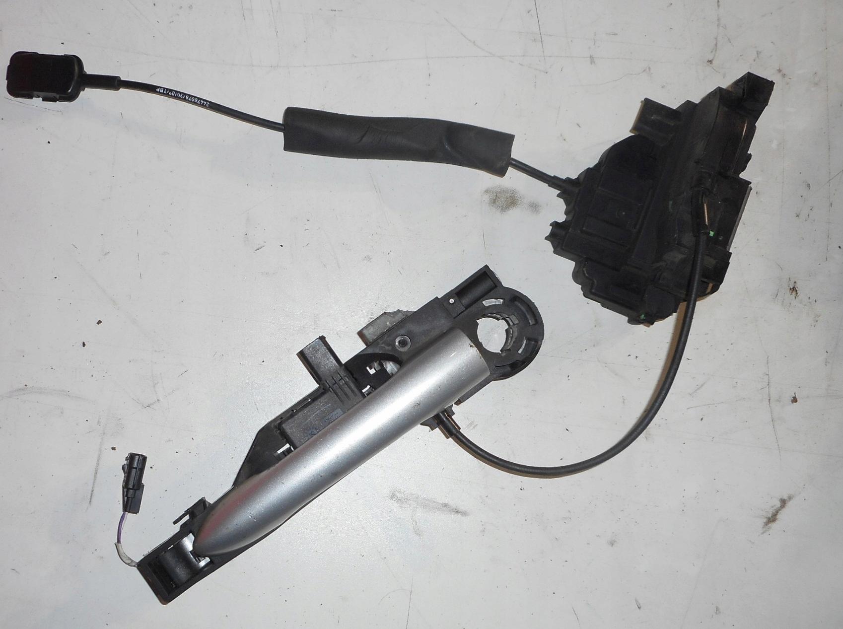 Laguna III 07R HB замок передній правий передній 4 pin