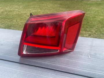 Сидіння Арона Світлодіодна лампа Права - 6F9 945 208 B