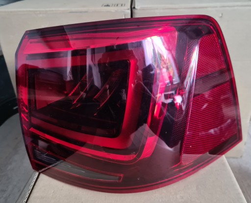 7N5945208 - Сиденье alhhmbra (mk2) светодиод 7n5 справа