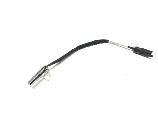 1007748-00-F - Лампа дверної ручки zew передня права Tesla model S