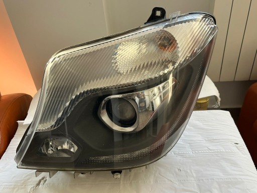 Ліва ксенонова лампа mercedes sprinter 906 lift a9068203161