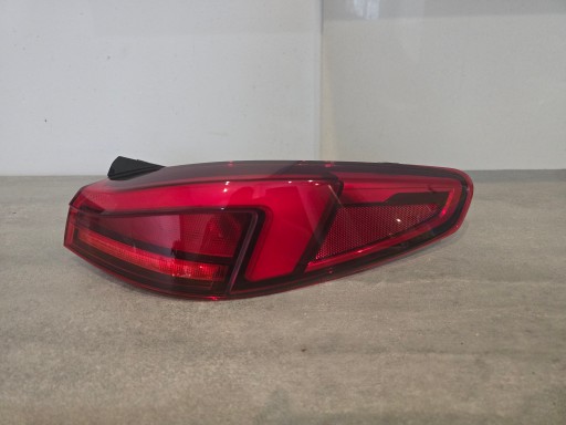 7465466 - Задній правий ліхтар bmw f44