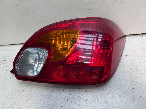 spacrt2 - Задний правый фонарь мицубиси спейсстар