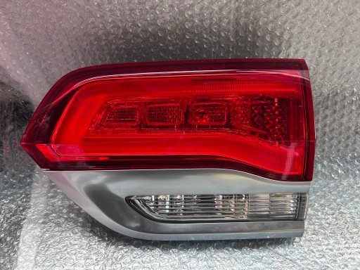 Права задня лампа для підйому Jeep Grand Cherokee WK2