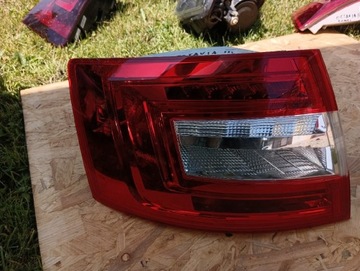 Левая задняя лампа Octavia III 5E5945095B