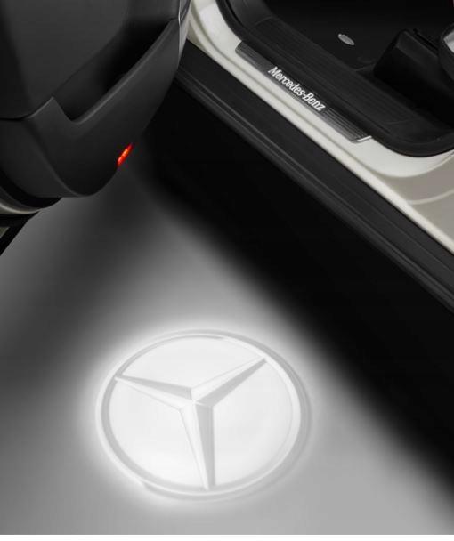 Підвіконня Mercedes-Benz