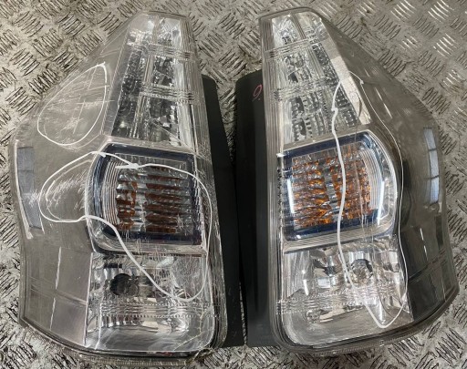 PRIUSZVW40 - Задние фонари задние toyota prius plus + (zvw40) 2013 левый правый повреждены