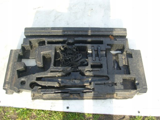 Land Rover DISCOVERY III 3 пенал пенополістирольний домкрат колеса колодки