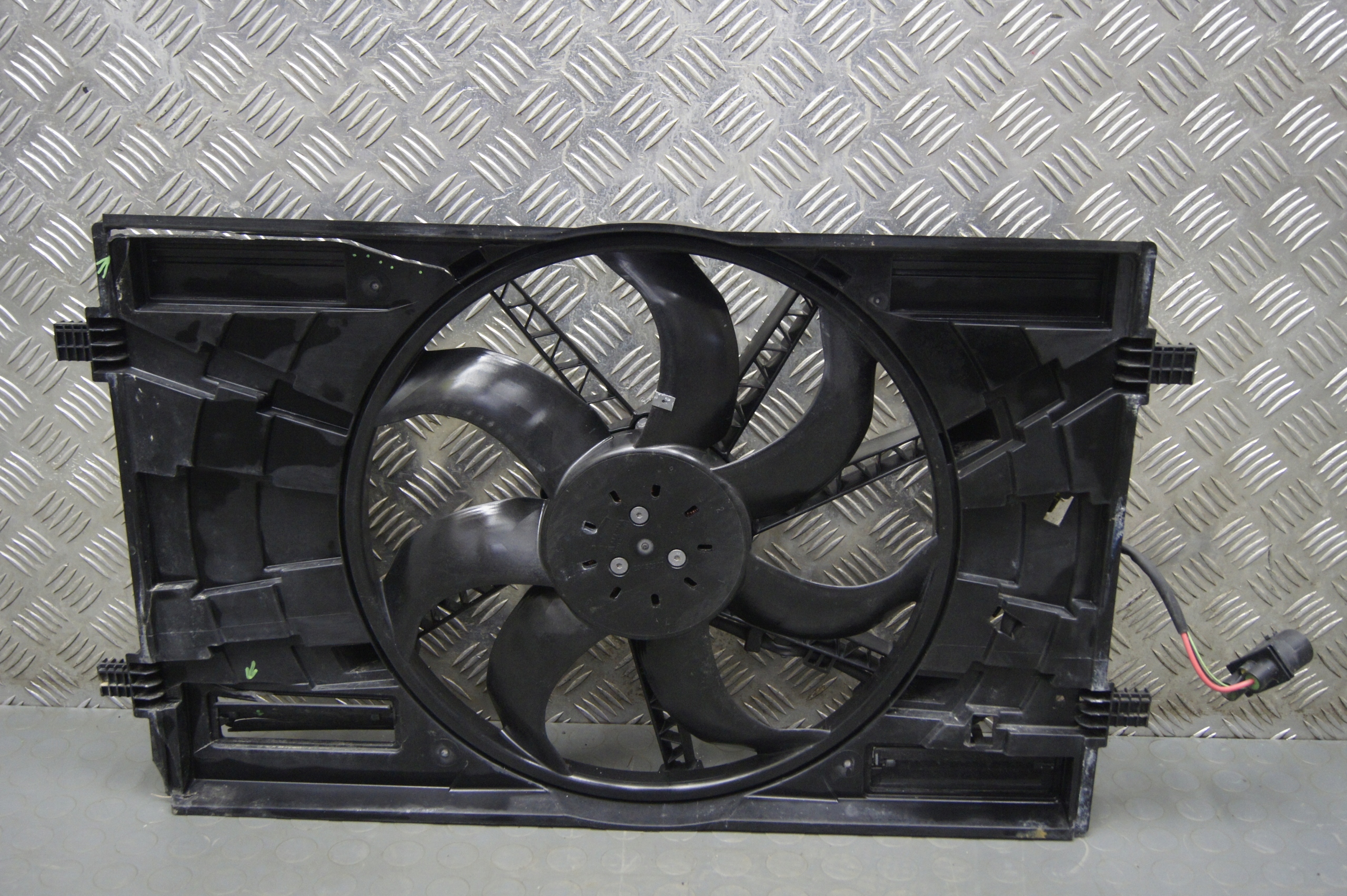 5q0121207BK 5q0121203DR - Leon III 1.5 TSI вентилятор радіатора