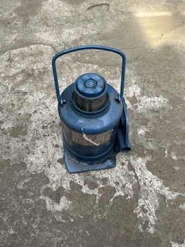 Гідравлічний домкрат