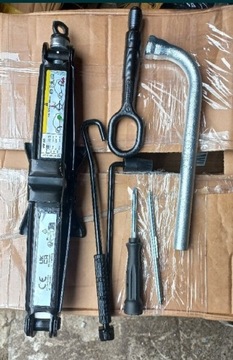 Тігуан домкрат новий домкрат пассат б8 skoda kodiaq caddy