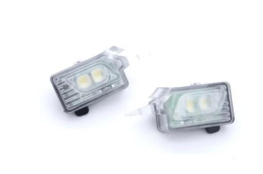 8W0947133 - Левая подсветка ручки Audi A4 B9 A5 Q5 OE